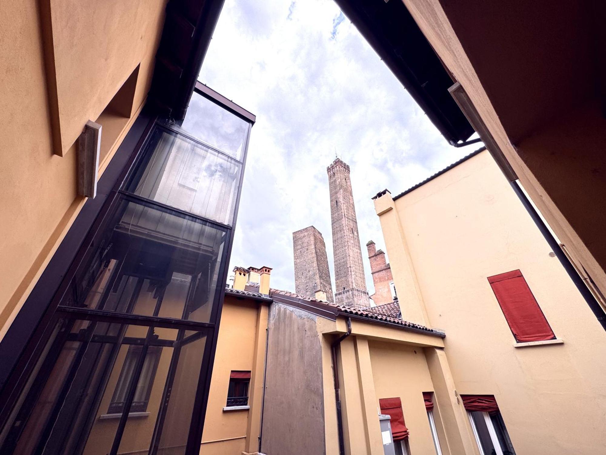Realkasa Towers View Apartment Bologna Exterior foto